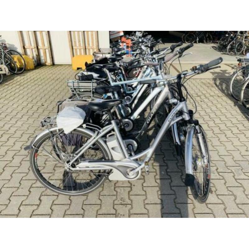 Partij van 10 x luxe elektrische fietsen mix handel