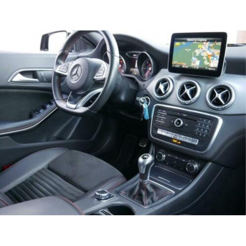 Mercedes-Benz CLA-Klasse Shooting Brake 200 d 136pk Business