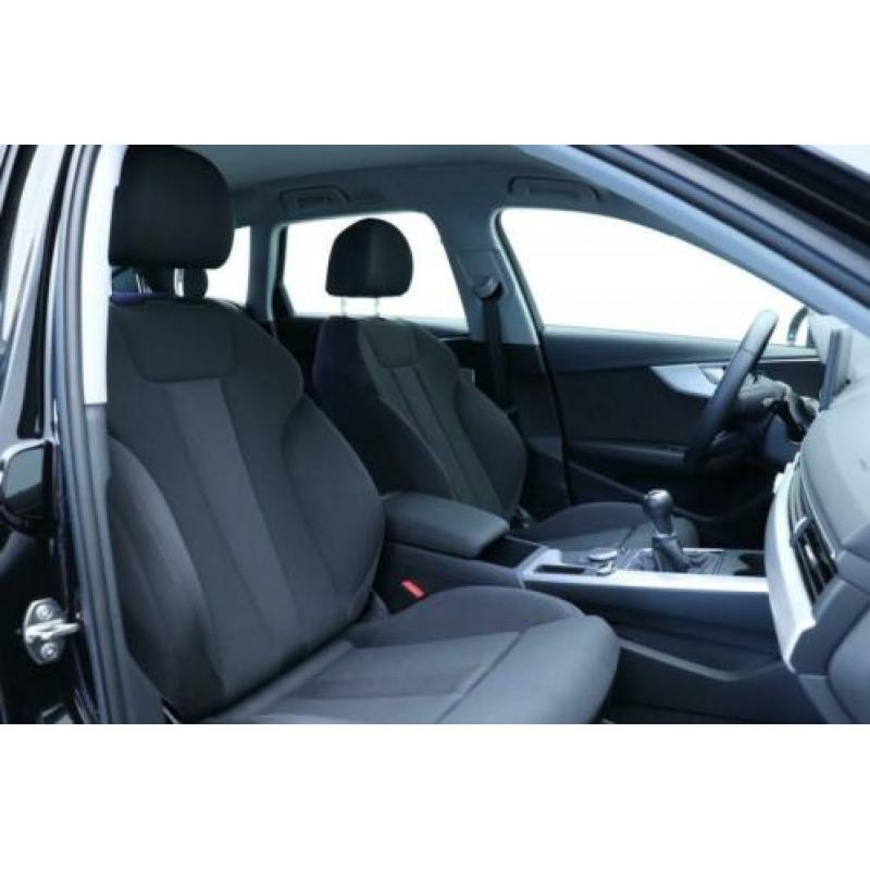 Audi A4 Avant 2.0 TDI 150PK Sport MMI Navi, Elektrische Koff