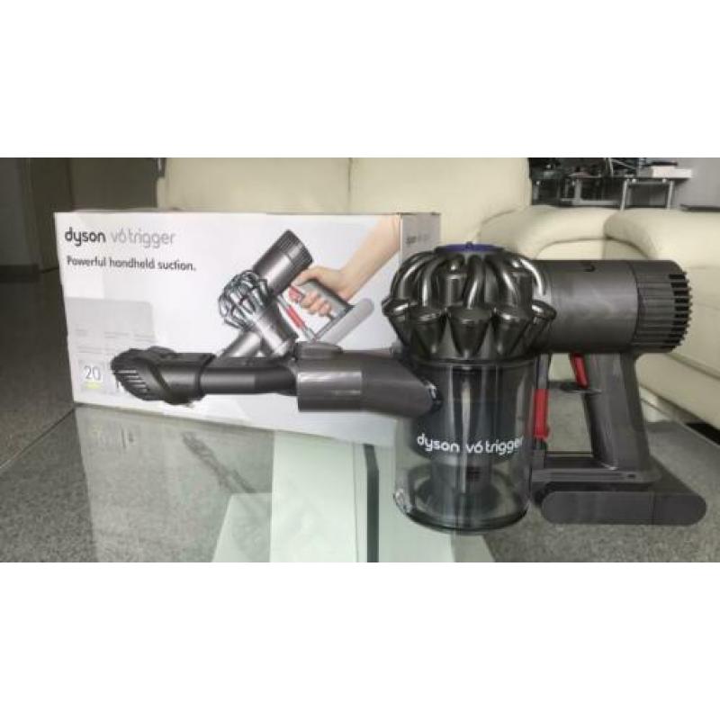 Dyson v6