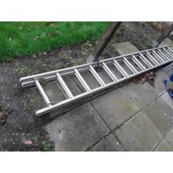 Uitschuifbare aluminium ladder 2 x 3,5 meter