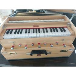 Te koop NIEW harmonium