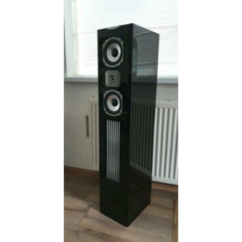 High-end Quadral platinum M5 speakers