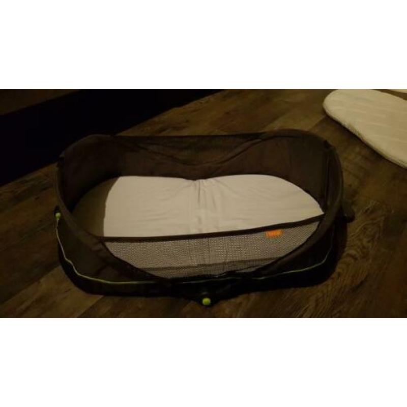 Brica reis wieg met extra goed matras. Reiswieg / Reisbedje