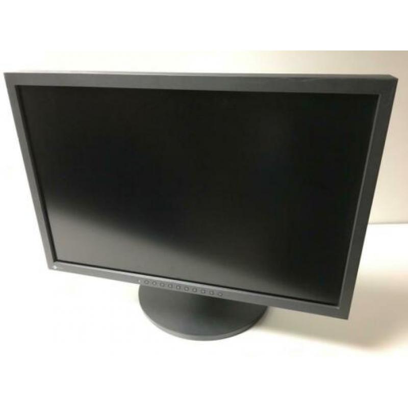3x Eizo FlexScan monitor 22"