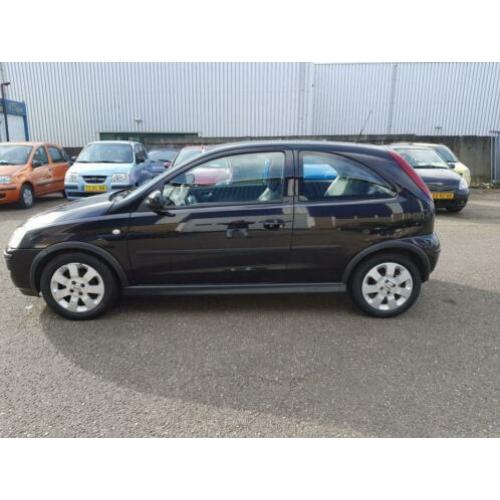 Opel Corsa 1.2-16V Sport ,airco, lage km stand