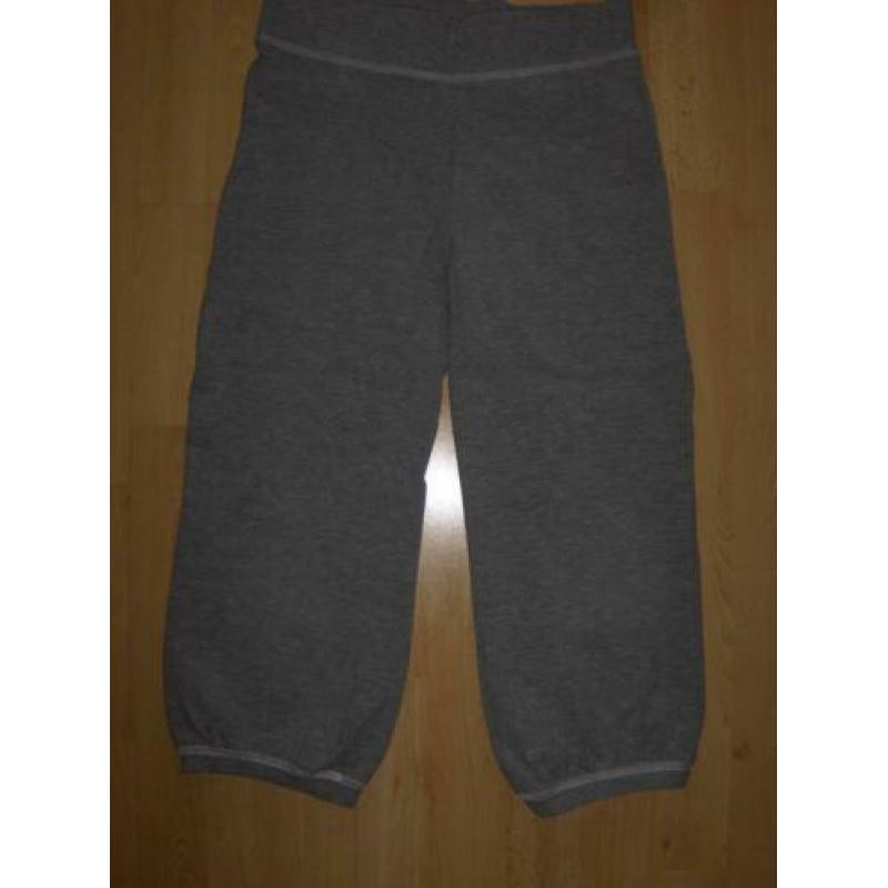 Grijs Huispak / Sport Set H&M mt 32-34 (86)