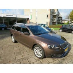 Skoda Octavia Combi 1.2 TSI Greentech Elegance Businessline