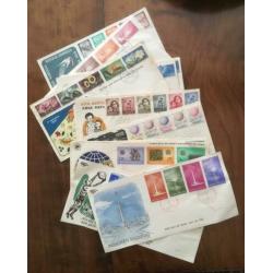 Verzameling Eerste dag enveloppen en postzegels