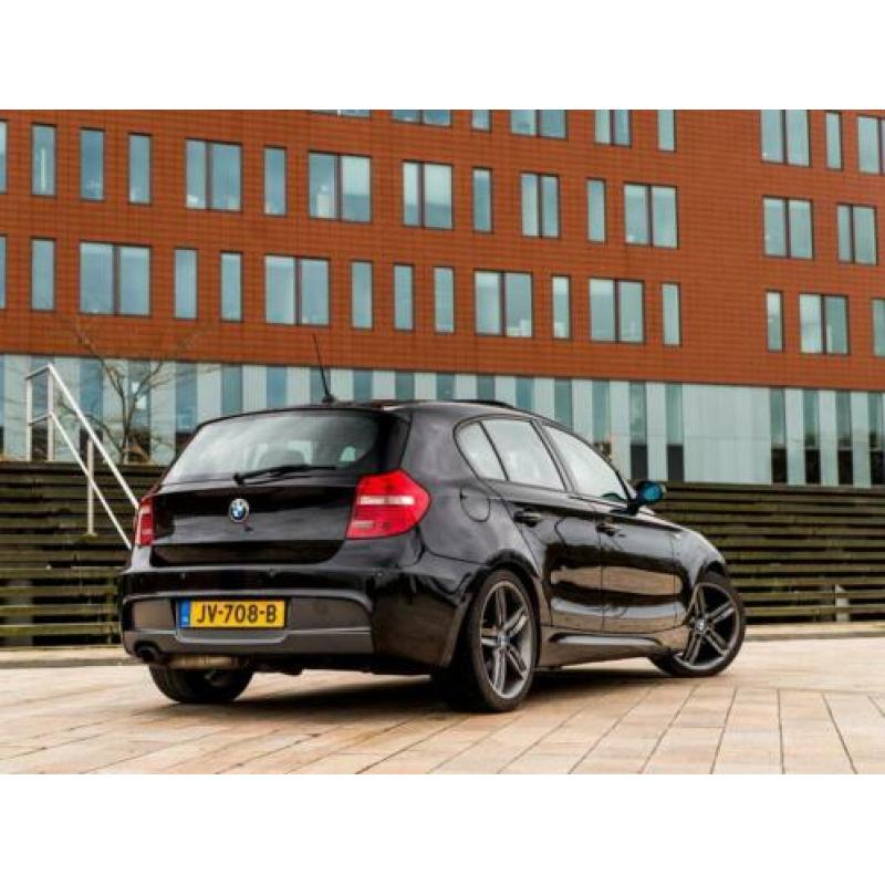 BMW 120i M-Pakket | VOL optie | Nw. Ketting