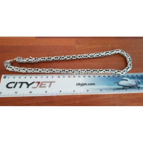 Verzilverde ketting