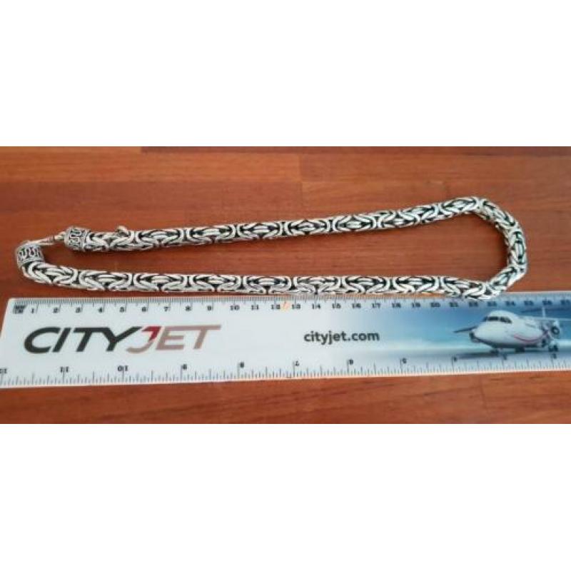 Verzilverde ketting