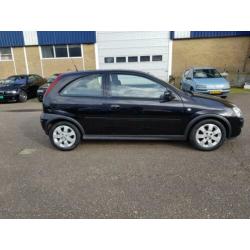 Opel Corsa 1.2-16V Sport ,airco, lage km stand