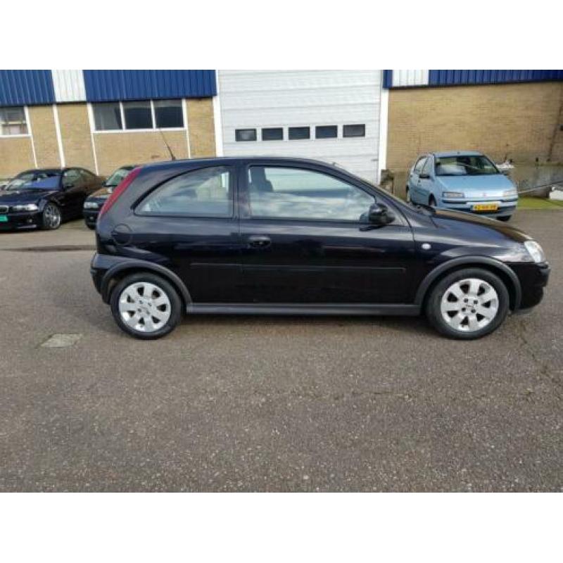 Opel Corsa 1.2-16V Sport ,airco, lage km stand
