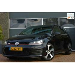 Volkswagen Golf 2.0 TSI GTI DSG / PDC + CAMERA / NAVI / LED