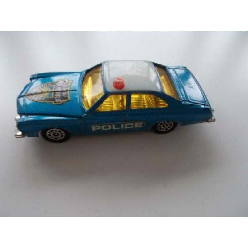 Vintage Corgi auto's en een caravan van Dinkytoys