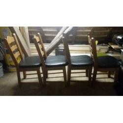 4 eetkamer stoelen licht eiken