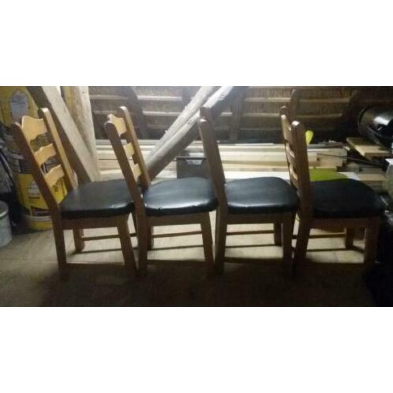 4 eetkamer stoelen licht eiken