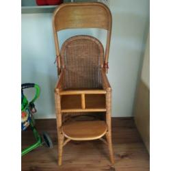 Te koop rieten kinderstoel