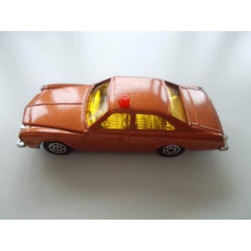 Vintage Corgi auto's en een caravan van Dinkytoys