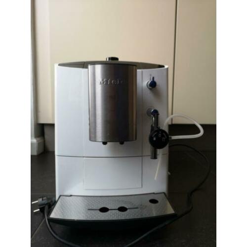 Miele Cm5000 Lotus wit