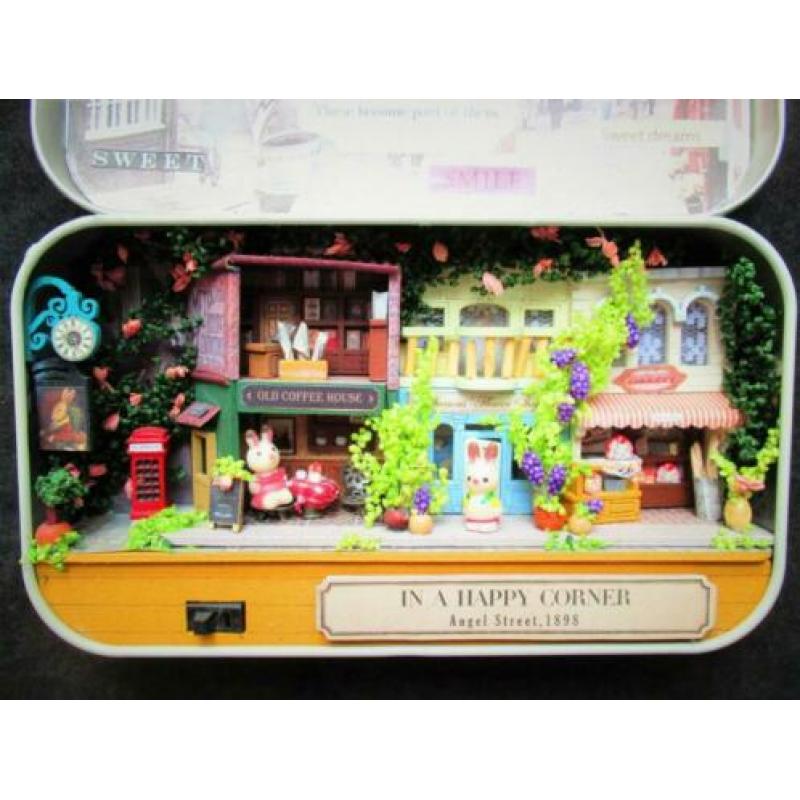 Box Dream Theatre~Harry Bella~Miniatuur in Blik~Konijntjes