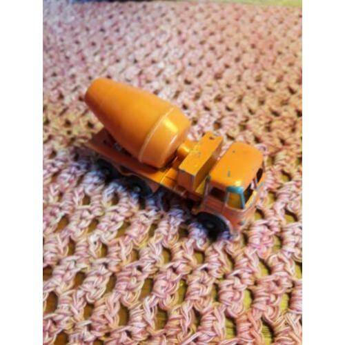 lesney erf truck cement truck 1956 redelijk model