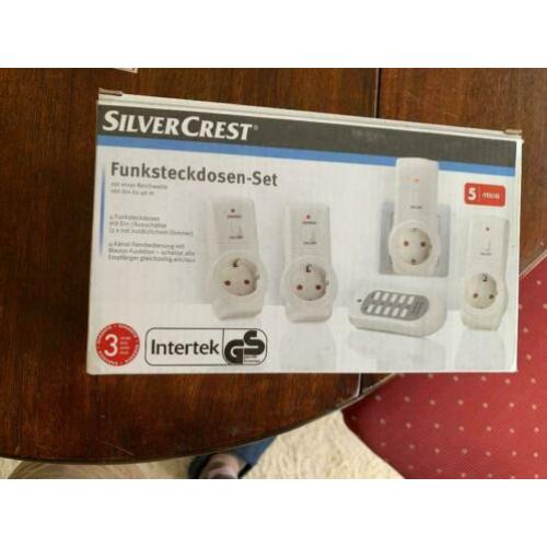 stekker / contactdoos met afstandbediening 2 types buiten