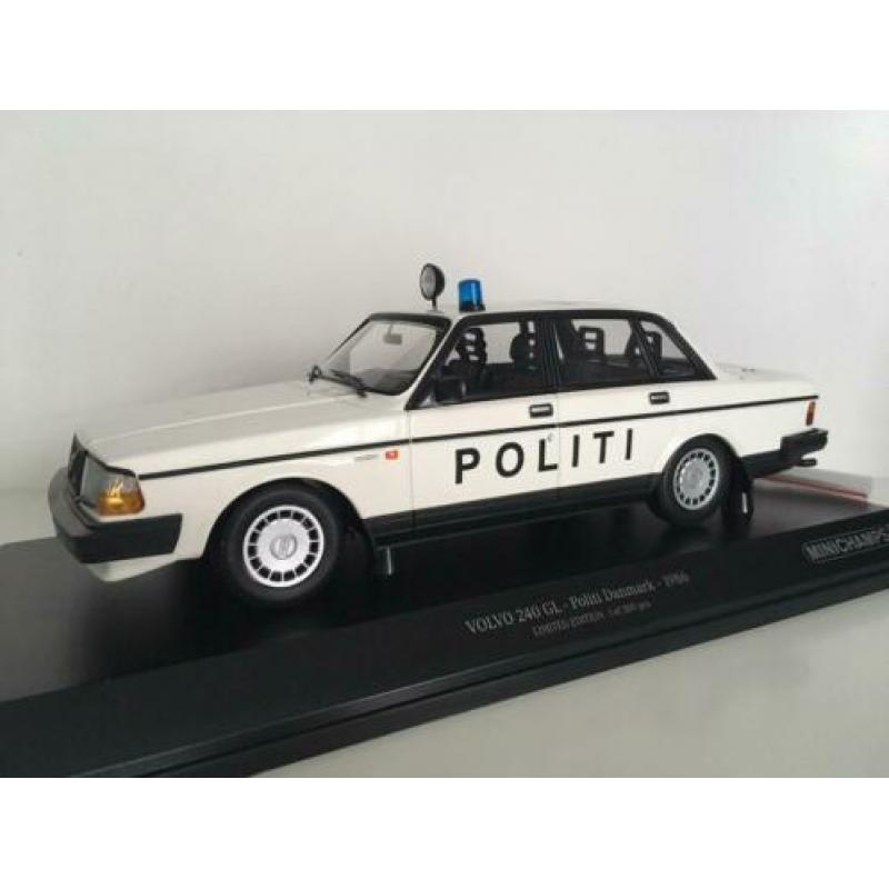 Volvo 240 GL Politie Denemarken 1986 1:18 (nieuw)