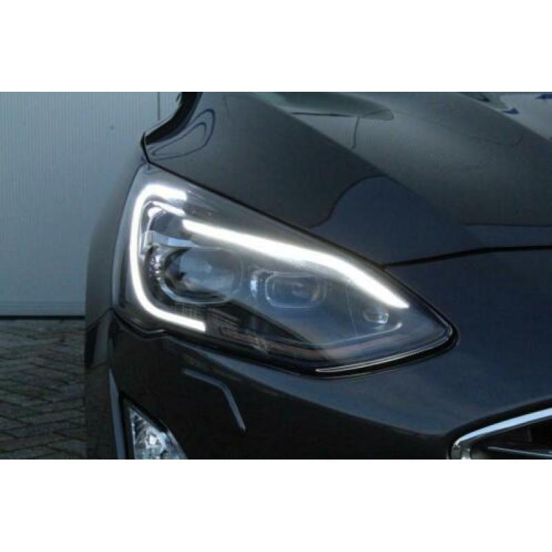 Ford Focus 1.0-125pk. EcoBoost Titanium Business. Airco, nav
