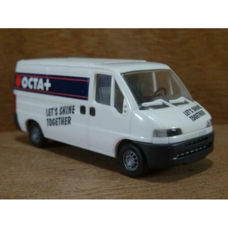 BUSCH 1:87, CITROËN Jumper " OCTA+ ", Zie Foto`s