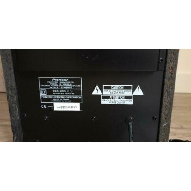 Subwoofer/ 4 speakers en centerspeaker van pioneer