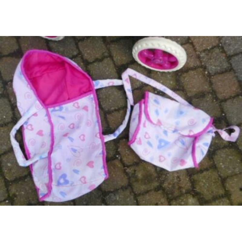 inklapbare poppenwagen incl. reistas en verzorgingstas