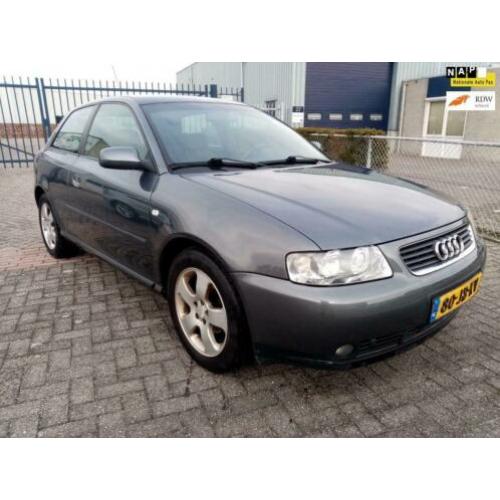 Audi A3 1.6 Attraction Automaat airco