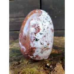 Sculptuur van oceaan jaspis 585 gram