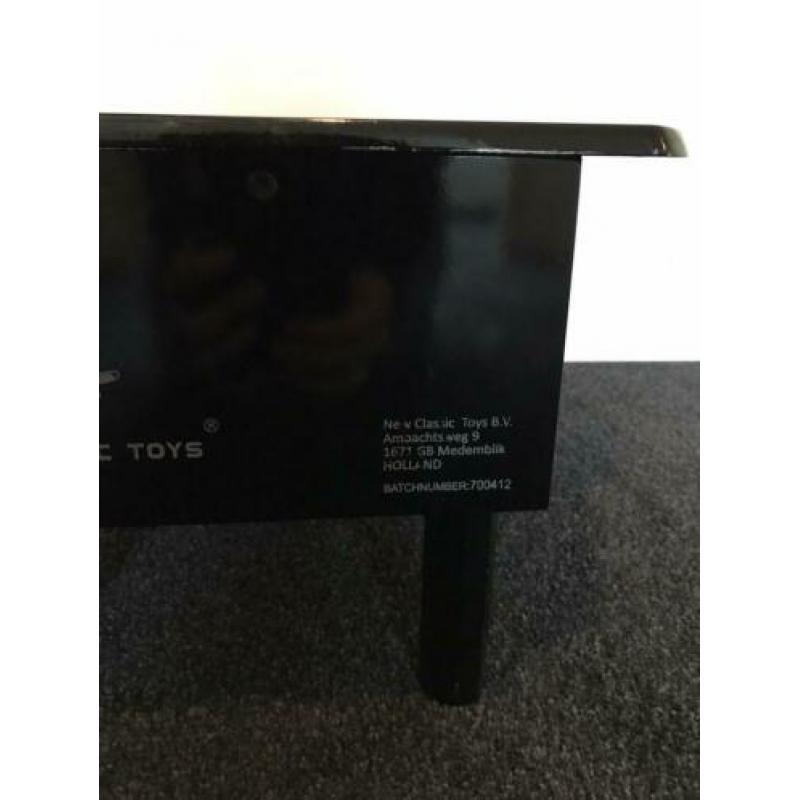 New Classic Toys - Vleugel Zwart