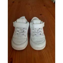 Nike sneakers (wit) maat 22