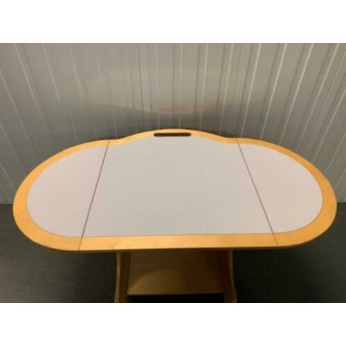 Bureau/tafel op wielen en inklapbaar