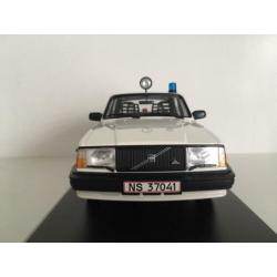 Volvo 240 GL Politie Denemarken 1986 1:18 (nieuw)