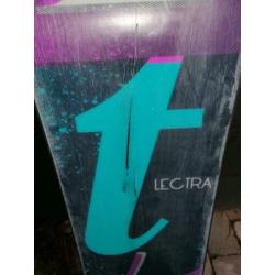 Dames snowboard 1,43 en schoenen 39