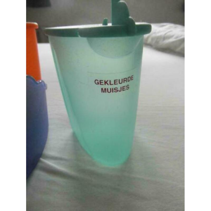 2 Tupperware strooibusjes in houder