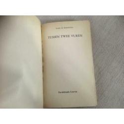 Tussen twee vuren - Louis de Lentdecker