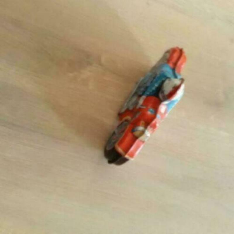 Blikken oud motortje 23 cm