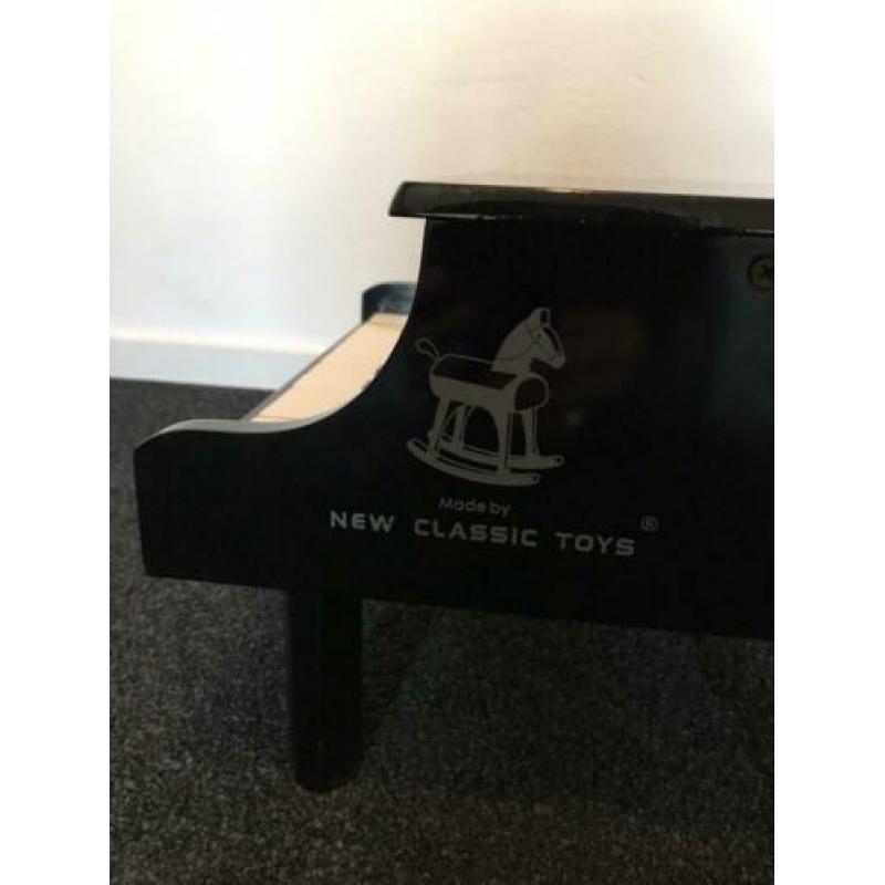New Classic Toys - Vleugel Zwart