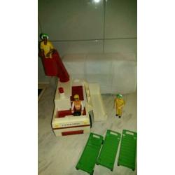 Fisher price vintage retro set reddingswagen