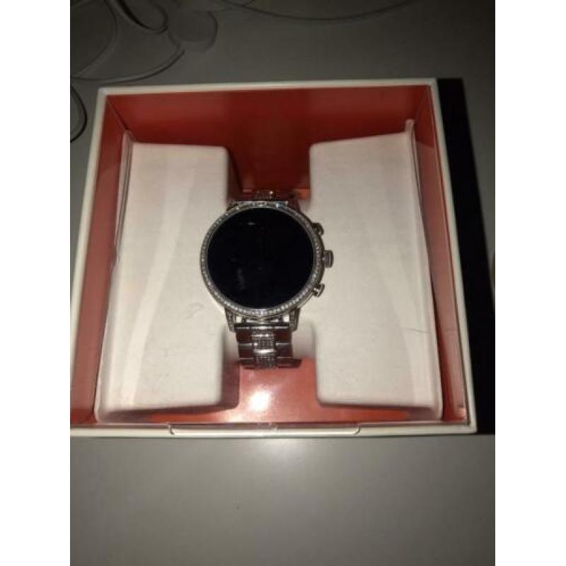 Fossil Q4 smartwatch