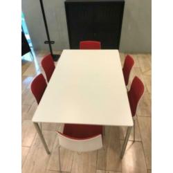 Castel vergaderstoelen , 4-poots stoelen , rode stof chroom