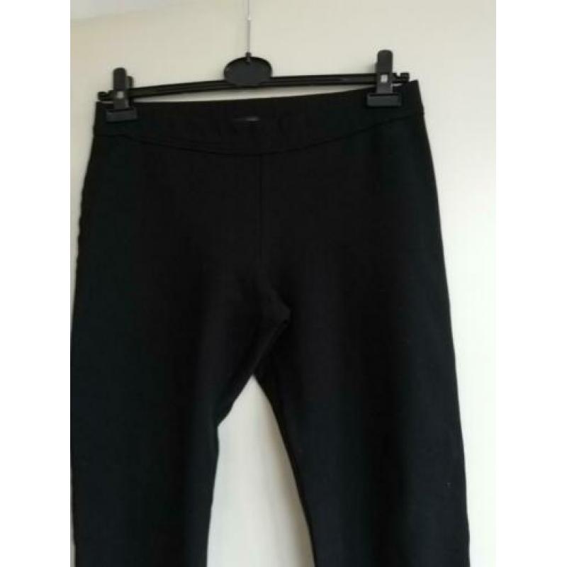 Zwarte broek van Sarah Pacini.
