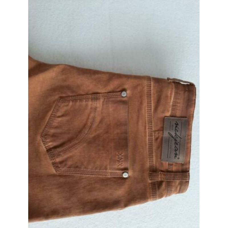Nieuwe skinny cognac kleur. Broek dames.