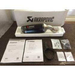 Akrapovic carbon uitlaat demper Kawasaki Z900 2017 2018 2019